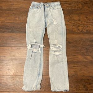 BDG boot CUT jeans